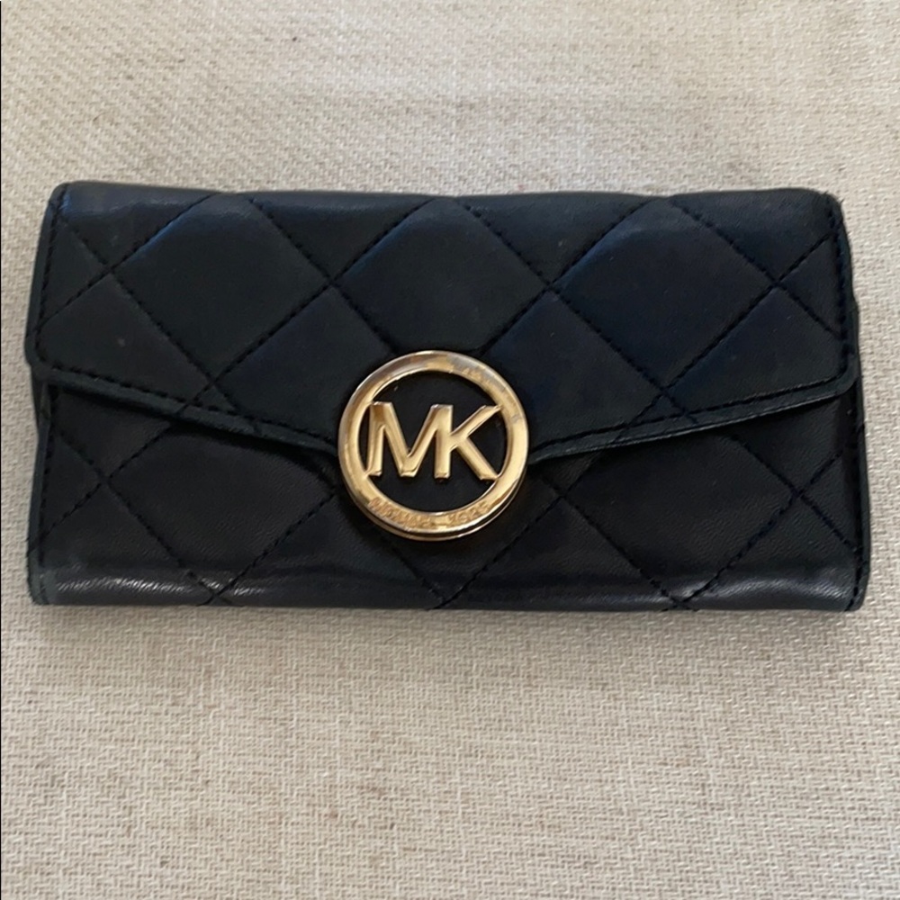 Black Quilted Leather Michael Kors Billfold Wallet